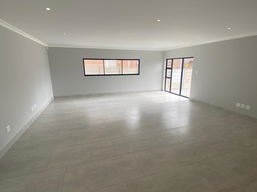 4 Bedroom Property for Sale in Brymore Eastern Cape